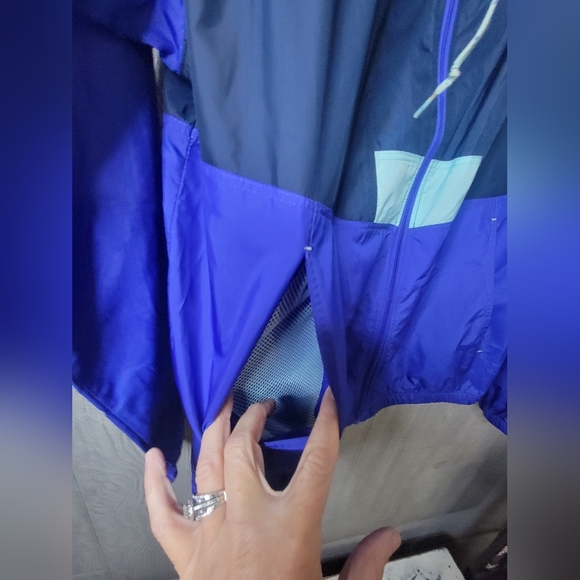 Columbia Men's Blue and Black Jacket - Picture 3 of 6